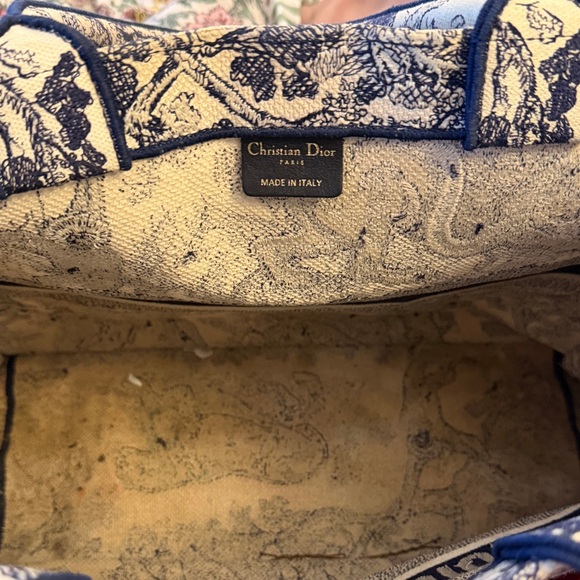 Dior Navy and Beige book tote - Picture 2 of 5